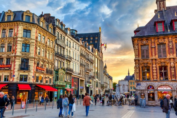 3 Places Near Paris You Can't Miss on Day Trips